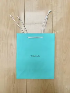 Tiffany & Co. ティファニーブルー ショップ袋 25枚 2026年最新】TIFFANY ショップ袋・ショッパーの人気アイテム - メルカリ