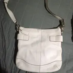 美品 コーチ ショルダーバッグ 斜めがけ