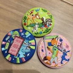 Disney 刺繍缶バッジ　ビスケット2 ズートピア　ディズニー　バンビ