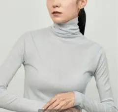 SOÉJU＊カシミヤ混タートルネックカットソー（ライトブルーM）