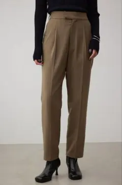 美品 AZULbymoussyテーパードパンツ