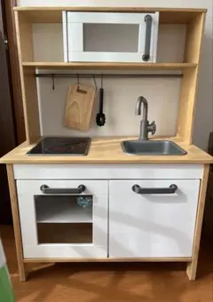 木のおもちゃ ごっこ遊び