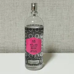 廃盤　ザ・ボディショップ　アトラスマウンテンローズ　オードトワレ　香水　50ml ヨドバシ.com - THE BODY SHOP ザ・ボディショップ BDS1011