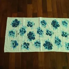 MARIO VALENTINO バスタオル 花柄 目立った傷、汚れなし