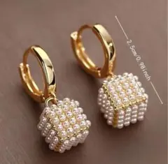 ゴールド パールビーズ ピアス 立方体型