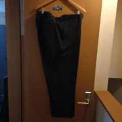 ユニクロウォームスマートスラックスブラック定価4,990円 +裾上げ1,700円