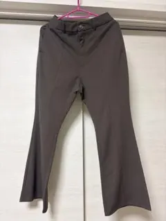 GU フレアパンツ Mサイズ ブラウン