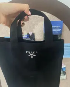 箱付きプラダノベルティ エコバッグ キャンバス oohh