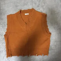 オレンジ Vネック ニットベスト フリンジ仕上げ