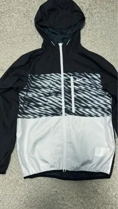 Nike ウィンドブレーカー フード付き　リバーシブル　破格！GW最終値下げ中！