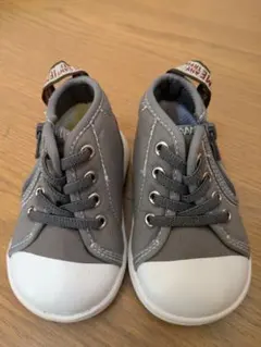 行楽、お出掛けに最適【イフミー】IFME ベビーシューズ　グレー 12センチ