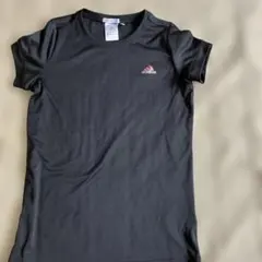 アディダスTシャツ