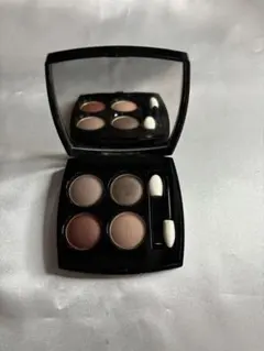 【新品同様】Chanel レキャトルオンブル