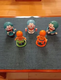 ドラえもん✕オバケのQ太郎＆O次郎コラボフィギュア - メルカリ
