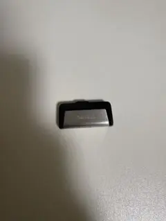 SanDisk USBメモリ 32GB 黒/銀