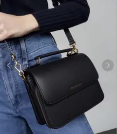 CHARLES & KEITH ショルダーバッグのサムネイル