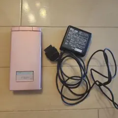 au　URBANO AFFARE　SOY05　SONY