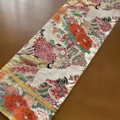 和風テーブルランナー　115鶴と花御所車の刺繍
