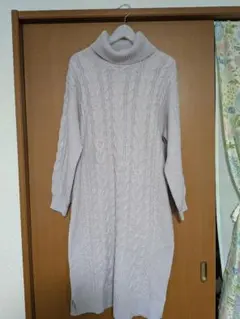 honeys ケーブル編みニットワンピース　L
