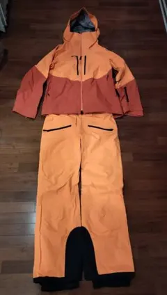 ロシニョール ウェア