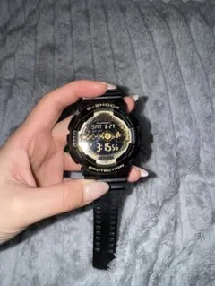 G-SHOCK ga-100 スワロフスキー　クリスタル　カスタム　ICE G-SHOCK ga-100 スワロフスキー クリスタル カスタム ICE - メルカリ