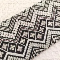 Item thumbnail for item 8df81197-24dd-4d54-8794-1af11d83f584