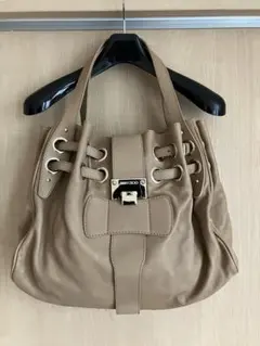JIMMY CHOO ベージュ ハンドバッグのサムネイル