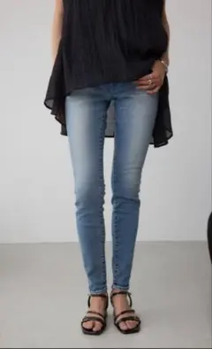 AZUL BY MOUSSYスキニーデニム