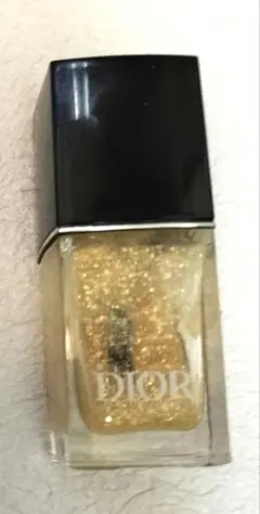 Dior ヴェルニ　トップコート　218　ドリュール