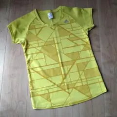 アディダスTシャツ