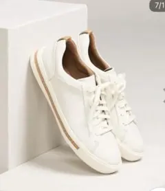 Clarks スニーカー アンマウイレース (ホワイトレザー) レディース