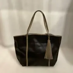 VIOLAdoROトートバッグ タッセル付き