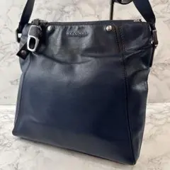 高級モデル✨️BVLGARI オクト トートバッグ 肩掛け ブルー レザー 高級モデル✨️BVLGARI オクト トートバッグ 肩掛け ブルー レザー