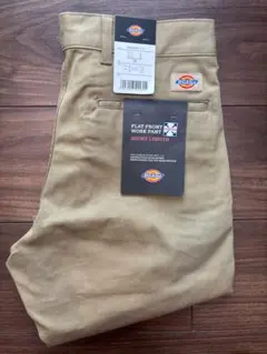 新品 Dickies フラットフロント ショートパンツ 28のサムネイル
