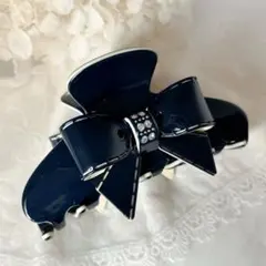 ネイビー　 リボンバンスクリップ 大人可愛い 上品 ヘアクリップ