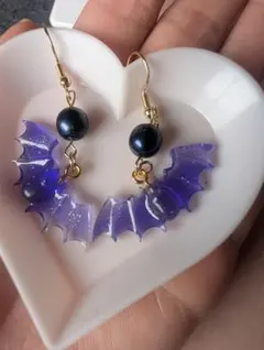 コウモリちゃんのピアス