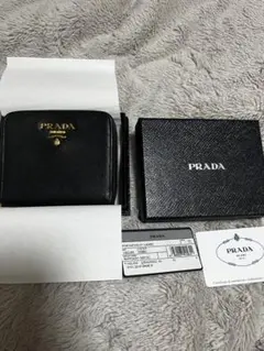 PRADA 2つ折財布 ブラック