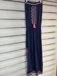 ネイビー マキシワンピ　ピンク刺繍　リゾート