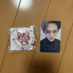 treasure ヨシ トレカ 缶バッジ