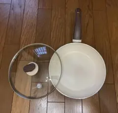【新品】GREEN PAN フライパン蓋付きのサムネイル