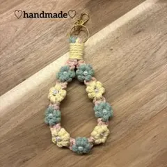 ♡マクラメお花ハンドストラップ♡#3