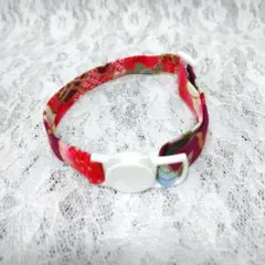 割引あり68猫の首輪飾り < 売り上げを保護団体に寄付させていただきます >