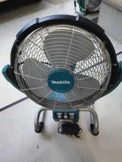 マキタ充電式産業扇 CF300D 動作OK 本体のみ ※ACアダプター無し - メルカリ