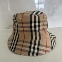 美品！バーバリーキッズ♡ハットリバーシブルのサムネイル