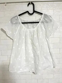 earth music&ecology ドット柄白シャツ　フリーサイズ