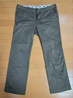 Item thumbnail for item 03a7bdeb-8b5f-4800-bd16-7cf5dab71170