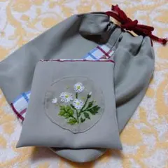 巾着袋とポーチ