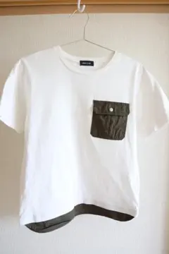 ホワイト/オリーブ ポケット付き Tシャツ