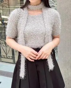チョーカー付 ラメフェザー半袖ニット