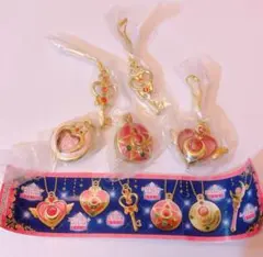 新品　セーラームーン　ダイキャストチャーム　4種　5個　バンダイ　コンパクト